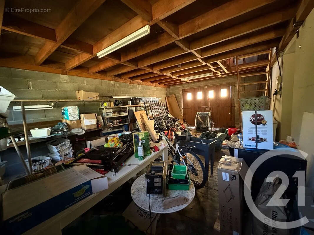 Maison 122 m² à Saint-Hilaire-La-Gravelle  - photo 8