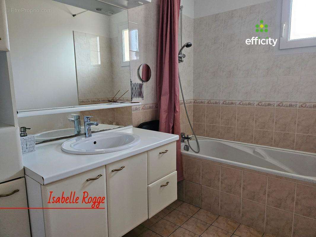 Maison à SAINT-MARTIN-DE-SEIGNANX