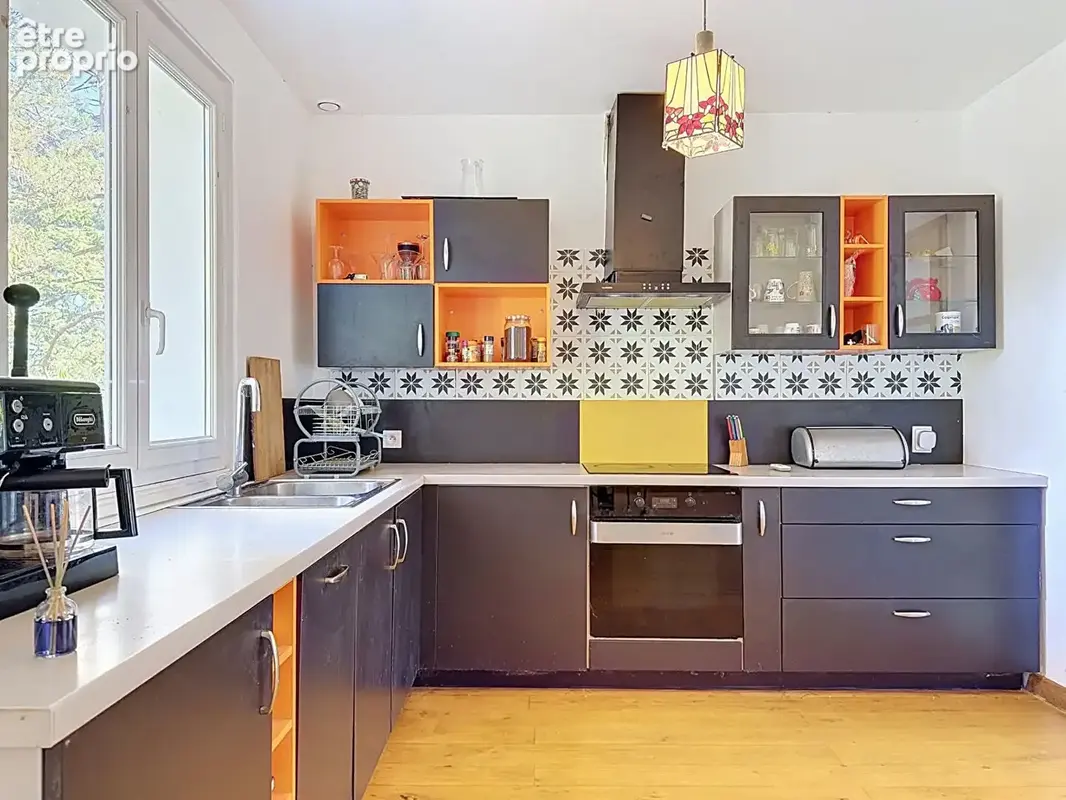 CELLETTES ? Maison lumineuse avec sous-sol complet, terrasse et terrain arboré de 1 226 m² - photo 4
