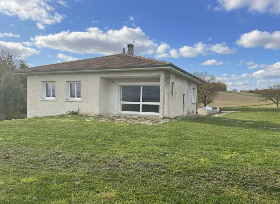 Maison à BOURGOIN-JALLIEU