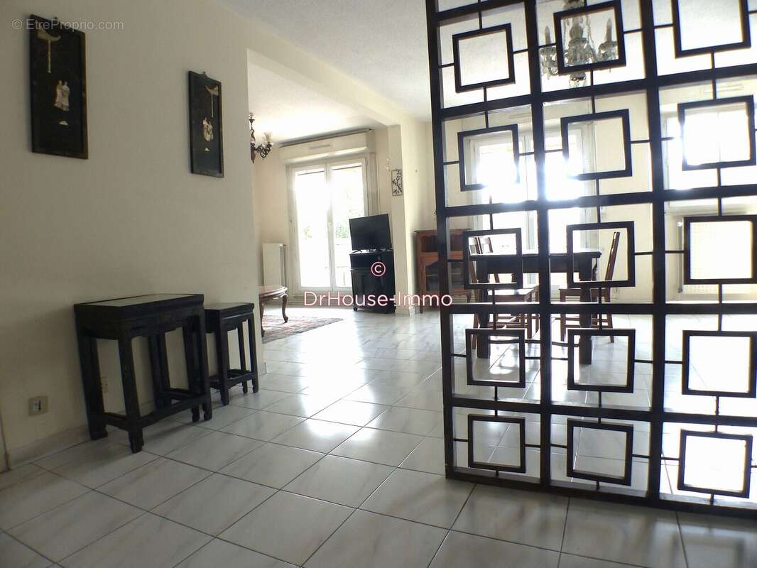 Appartement à MARSEILLE-11E