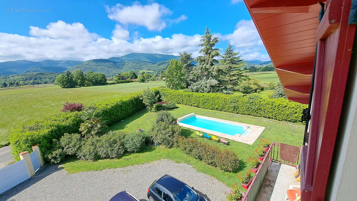 Maison à PRAT-BONREPAUX