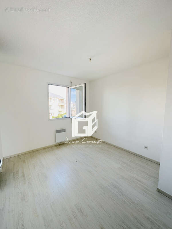 Appartement à LUC-LA-PRIMAUBE