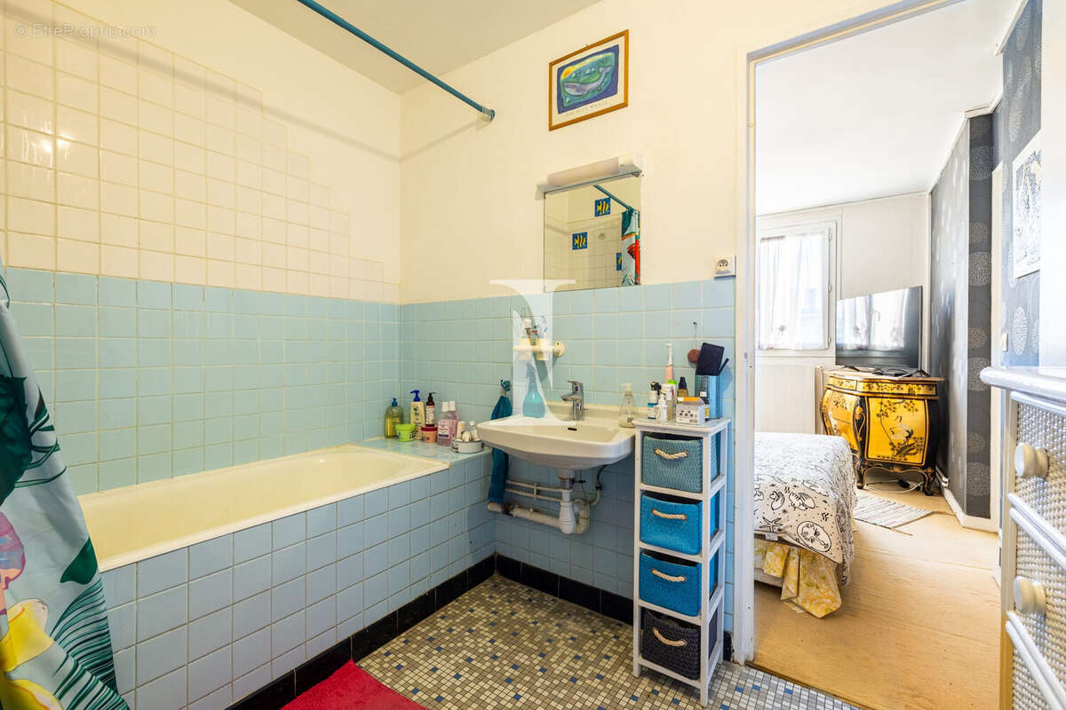 Appartement à L'HAY-LES-ROSES