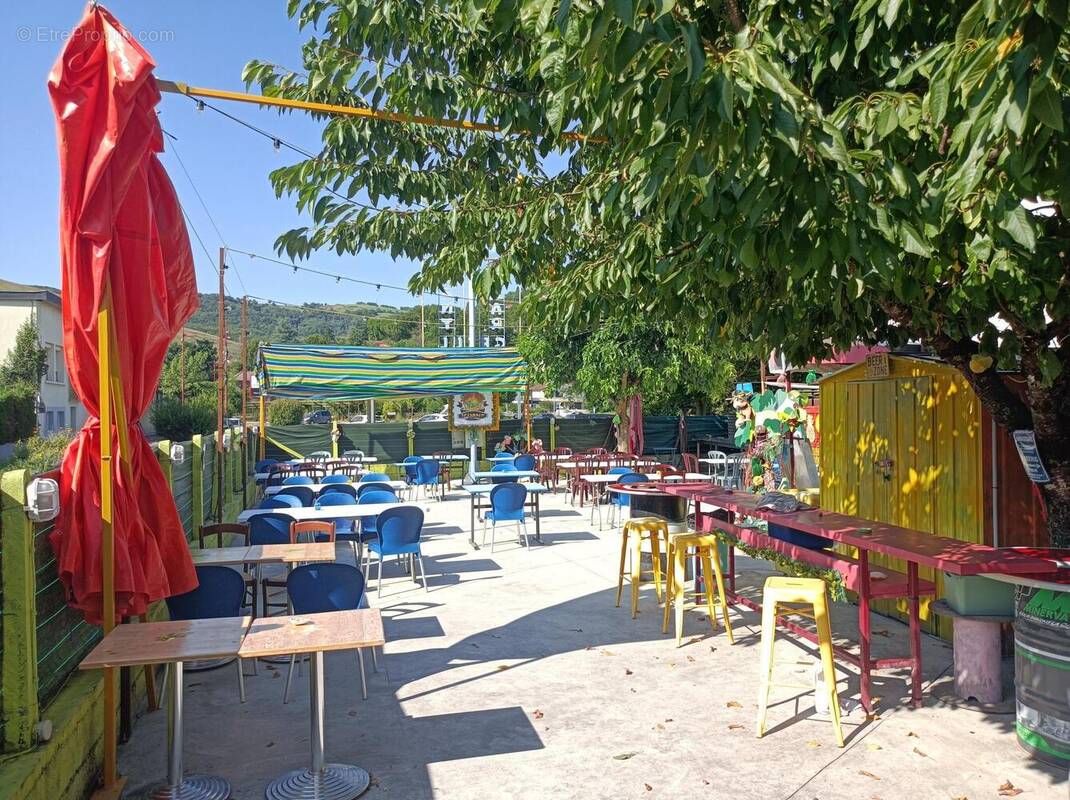 Photo 1 - Commerce à FIRMI