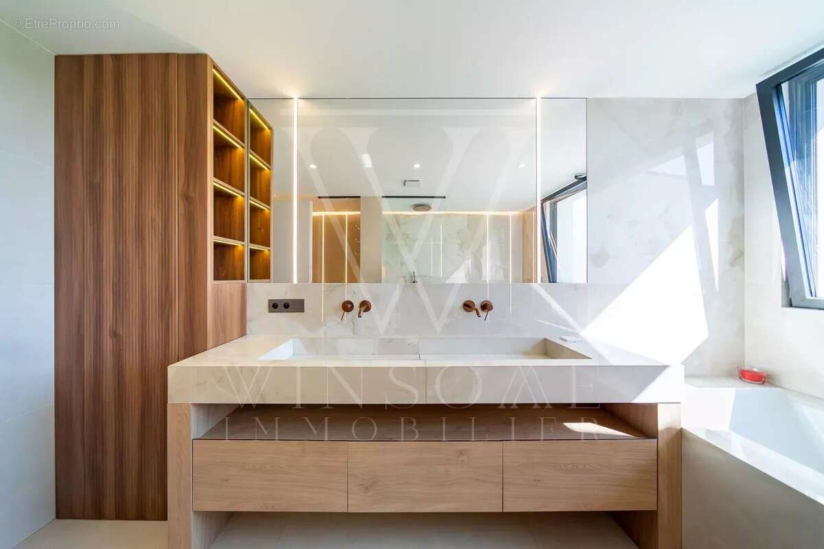 Maison à VILLENEUVE-LOUBET