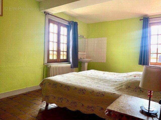 Maison 201 m² à Saint-Martin-De-Mailloc  - photo 9