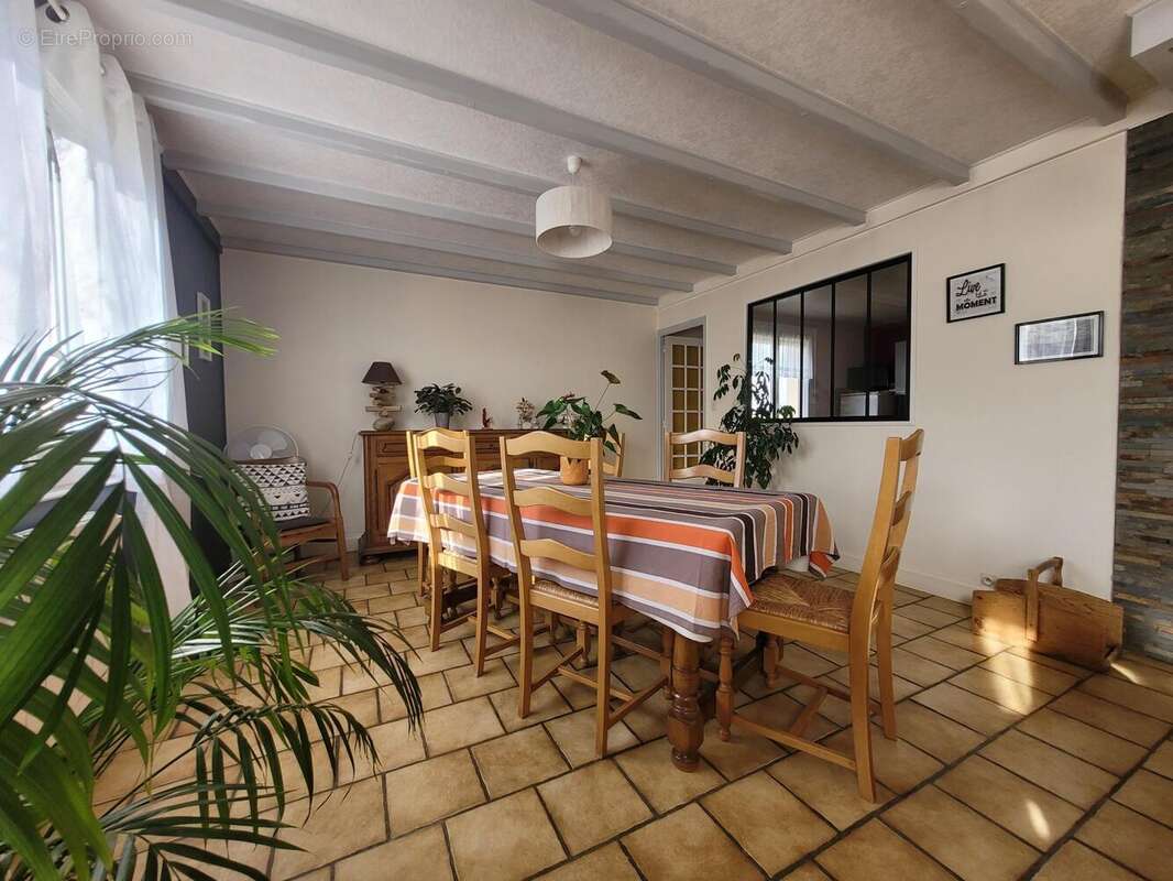 Photo 9 - Maison à VOUILLE