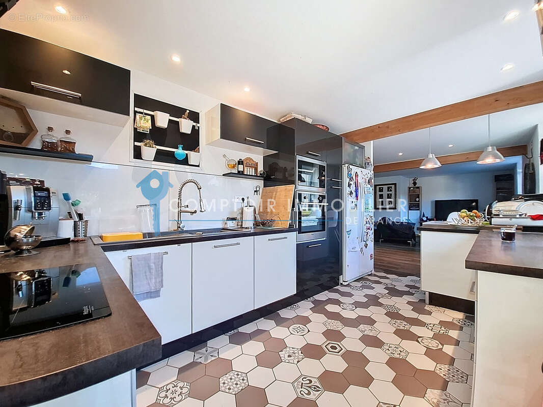 Appartement à RIVES