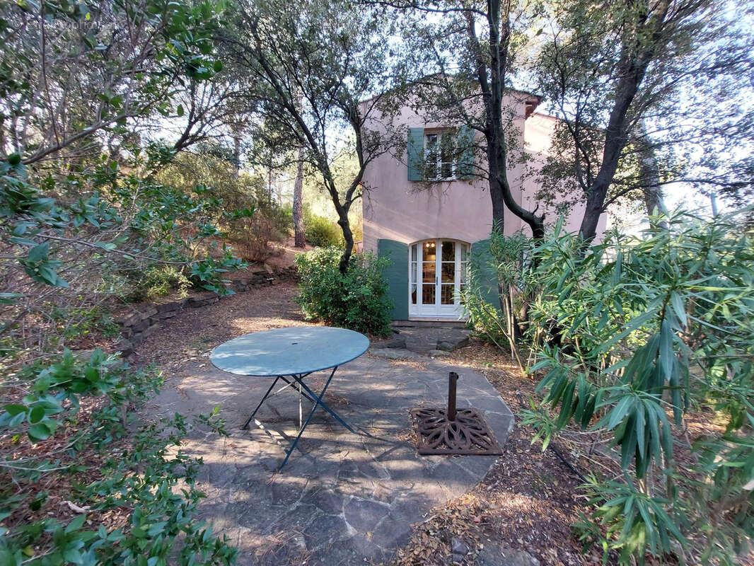 Maison à LA MOTTE