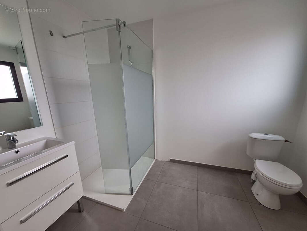 Maison à FRANQUEVILLE-SAINT-PIERRE