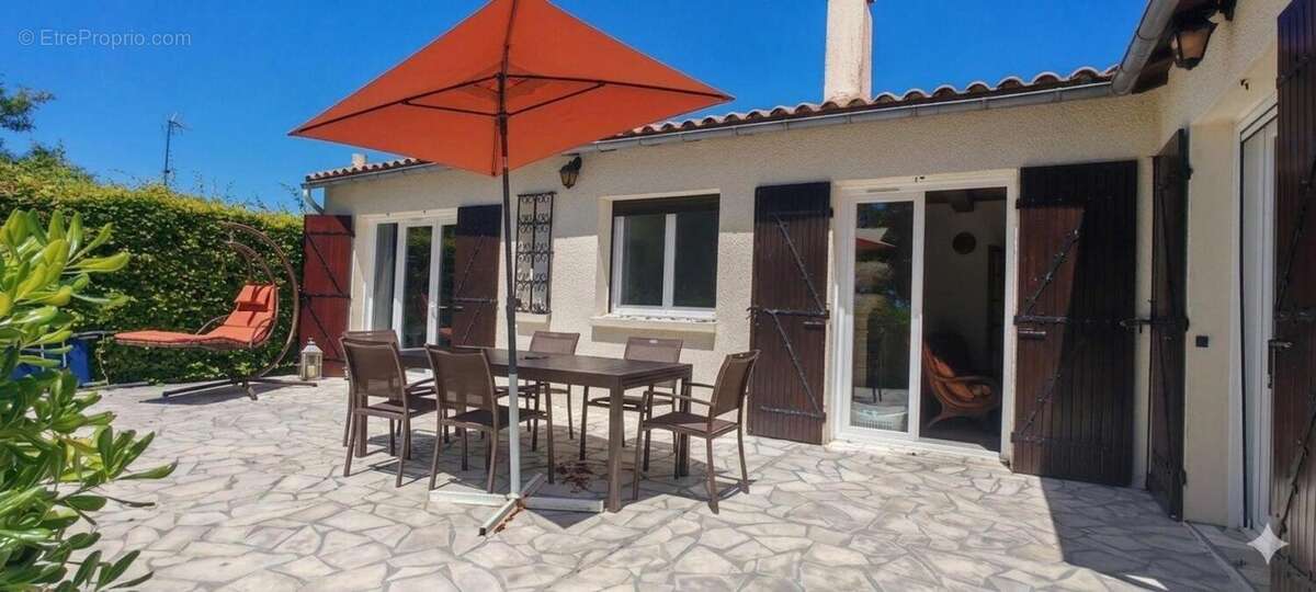 Maison à LES GONDS
