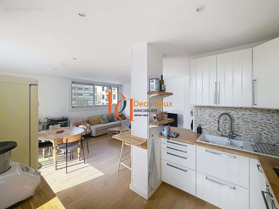 Appartement à LYON-6E