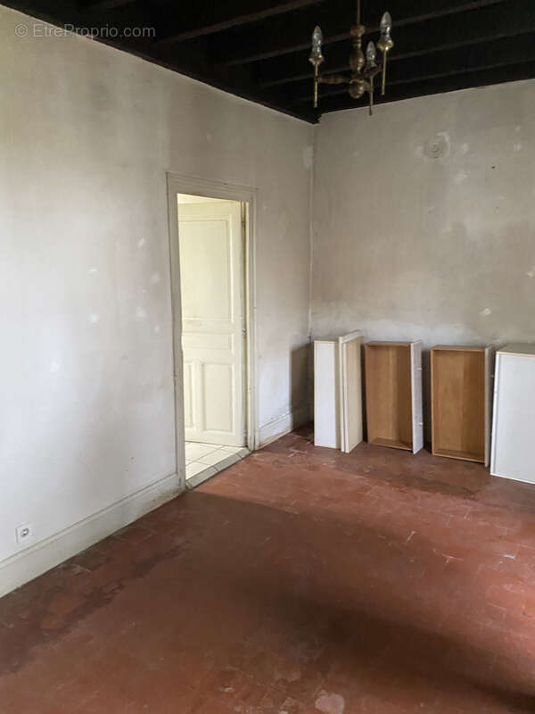 Maison à LE MAYET-DE-MONTAGNE