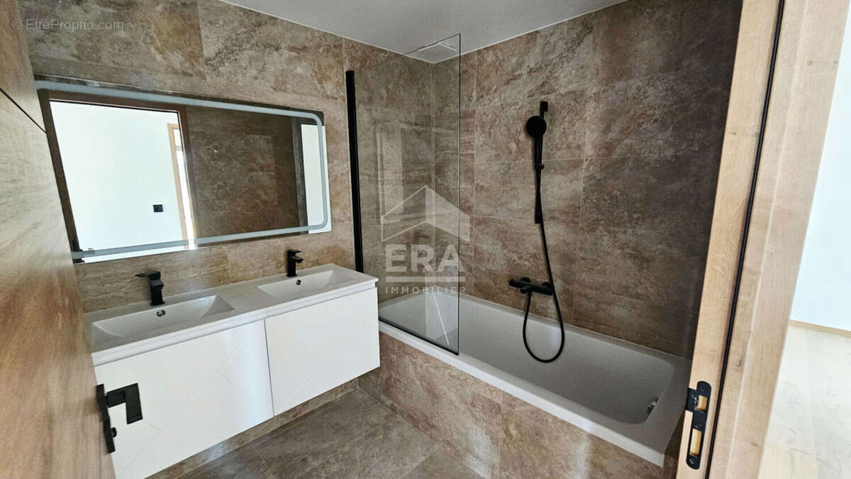 Appartement à VENCE