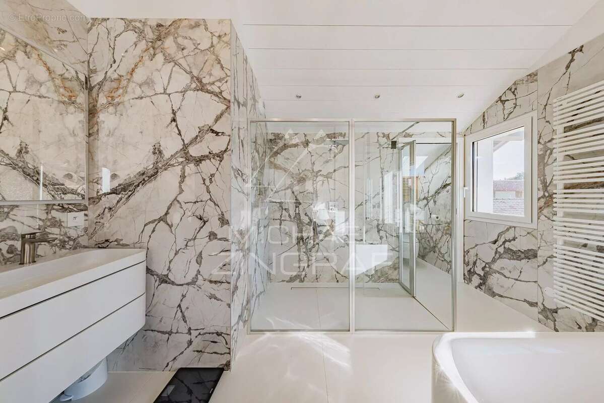 Maison à LE BOUSCAT