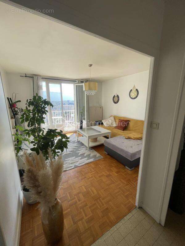 Appartement à VOIRON