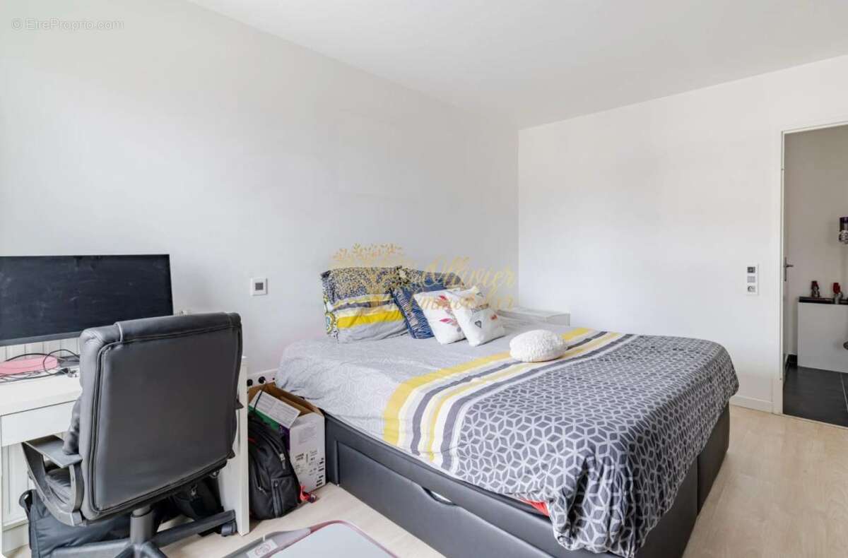 Appartement à CHENNEVIERES-SUR-MARNE