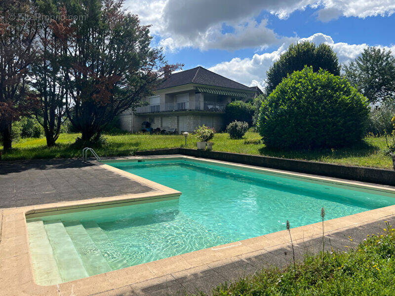 Maison à FIGEAC