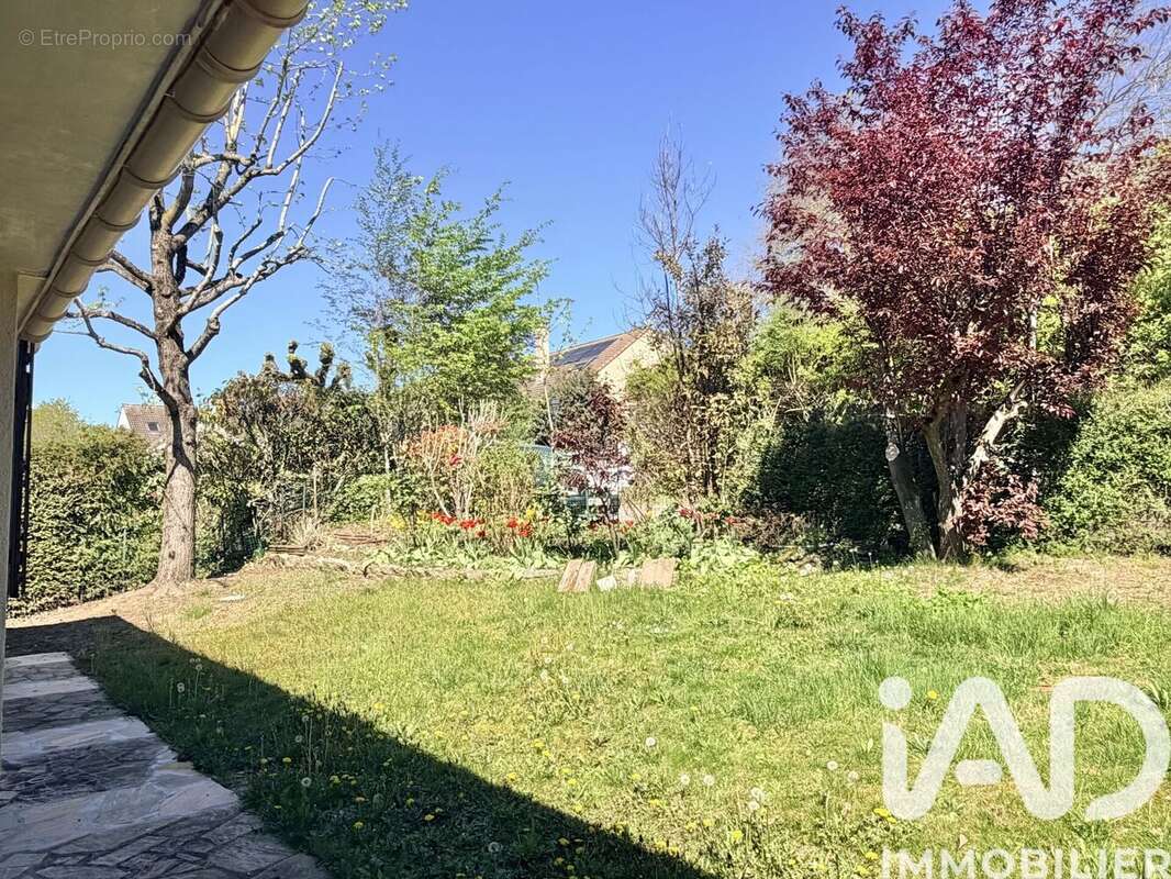 Photo 3 - Maison à SAINT-GERMAIN-LES-CORBEIL