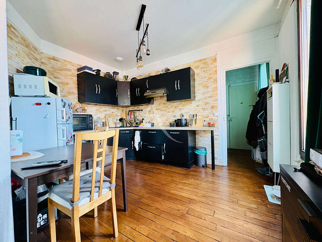 Appartement à FONTENAY-SOUS-BOIS