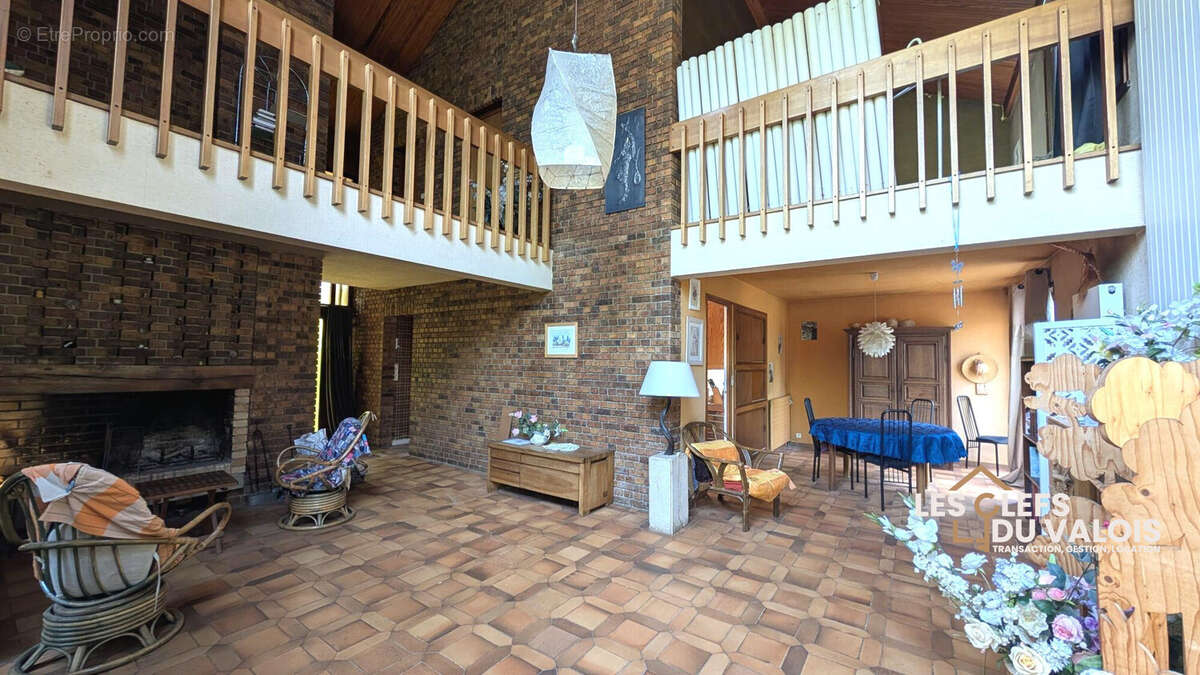 Maison 220 m² à Bethisy-Saint-Pierre  - photo 5