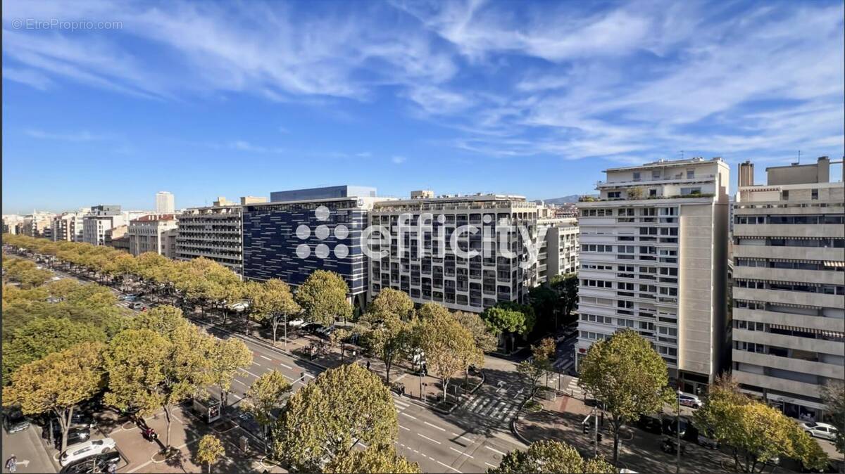 Appartement à MARSEILLE-8E