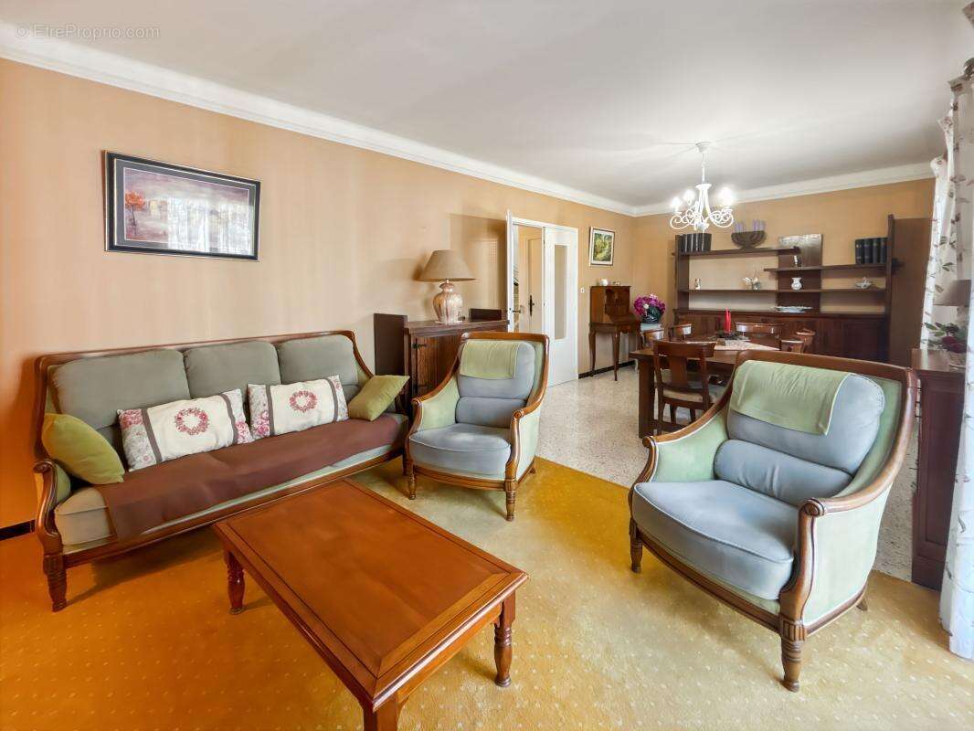 Maison à CHATEAU-ARNOUX-SAINT-AUBAN