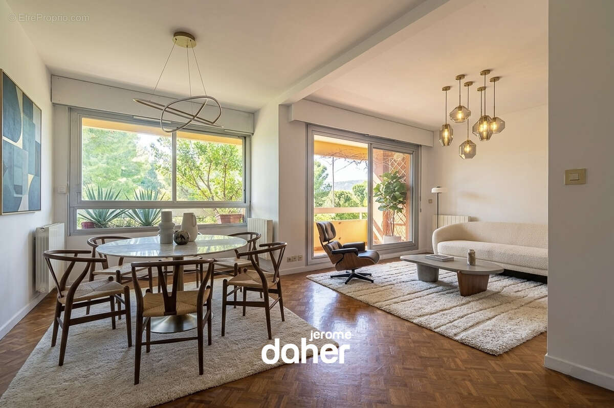 Appartement à MARSEILLE-8E
