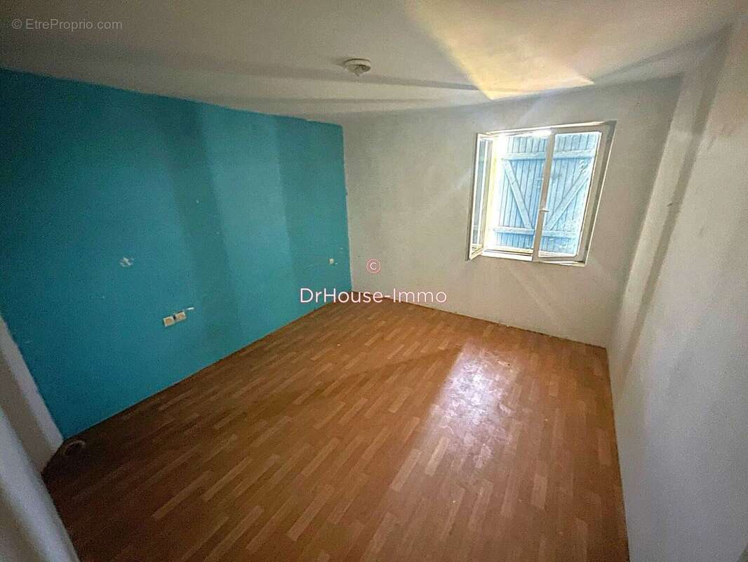 Maison 100 m² à Vouneuil-Sous-Biard  - photo 5