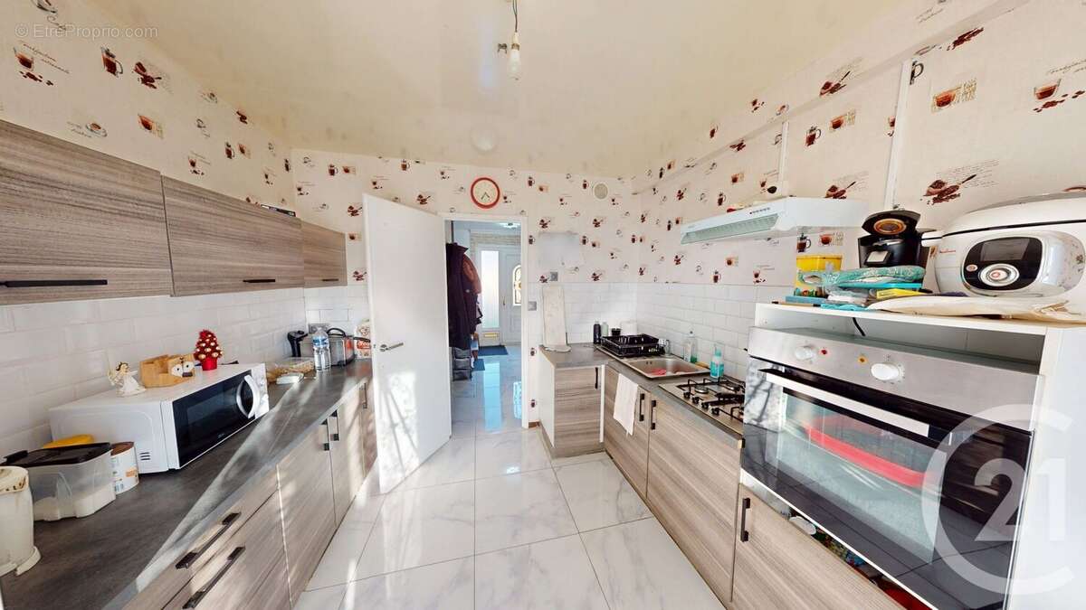 Maison à SAINT-QUENTIN