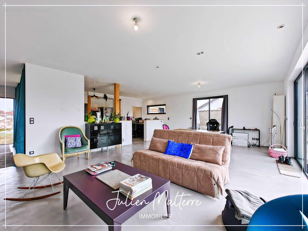 St-Just-St-Rambert, maison d'architecte 147 m², 4 chambres, garage double sur terrain de 985 m² - photo 34