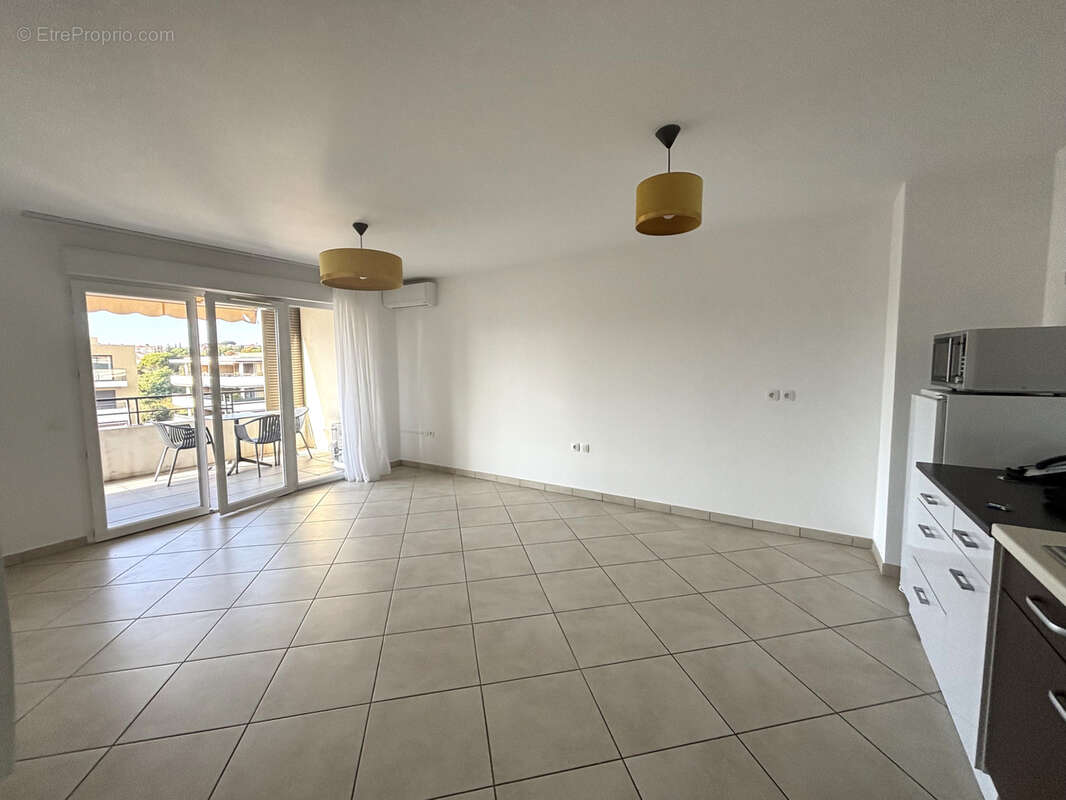 Appartement à FREJUS