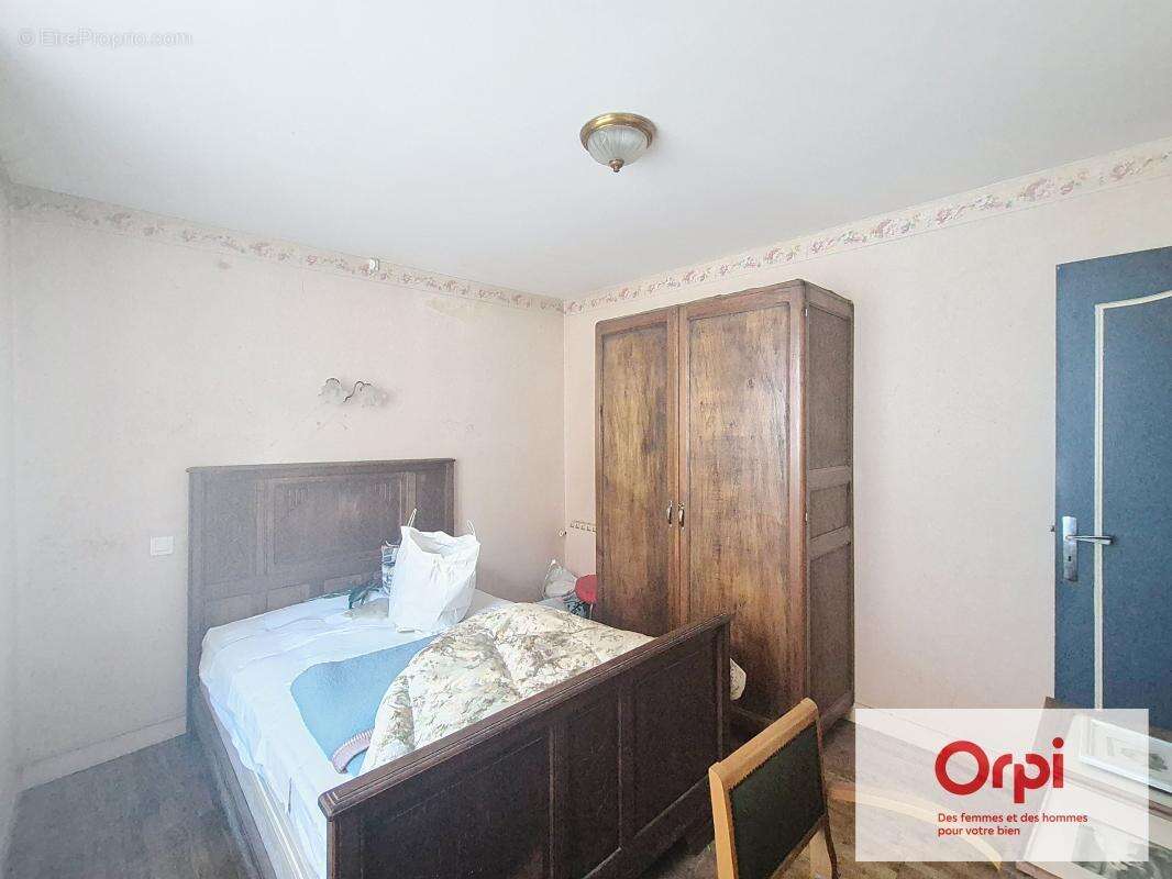 Maison à SAINT-RABIER