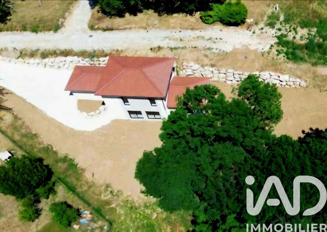 Photo 6 - Maison à SAINT-HILAIRE-DU-ROSIER