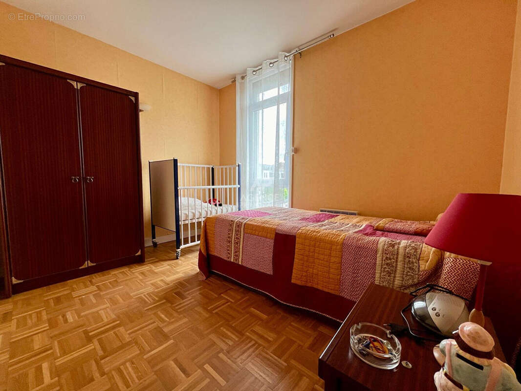Appartement à HOUILLES