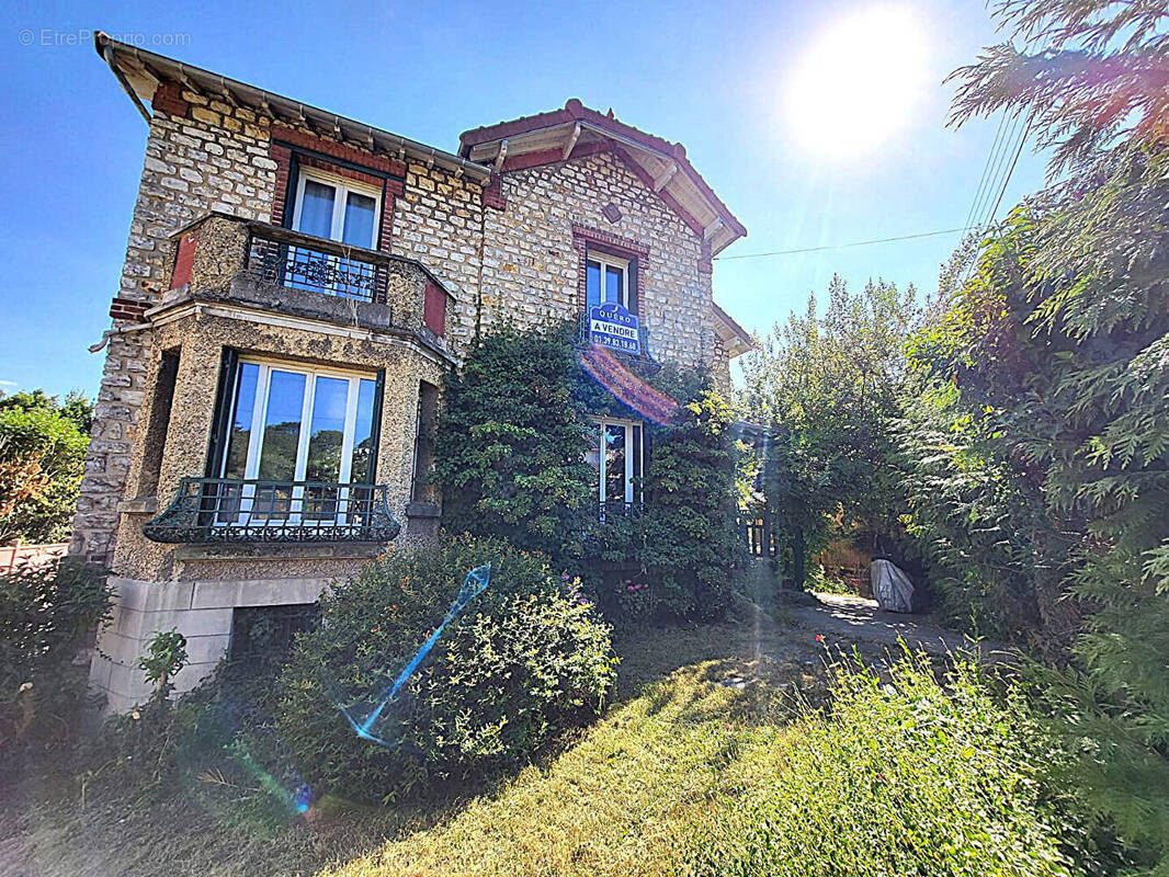 Maison à DEUIL-LA-BARRE