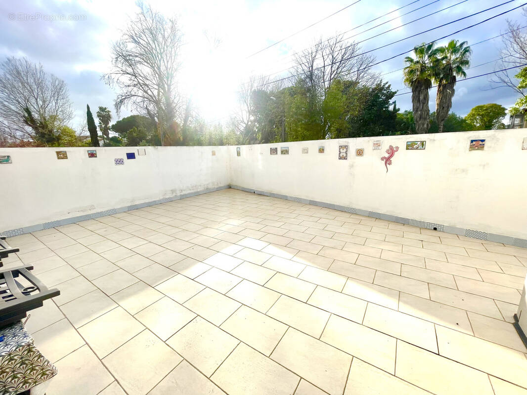 Appartement à LUNEL