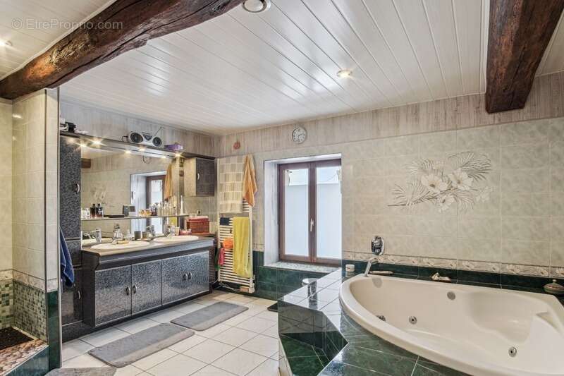 Maison à COULOMMIERS