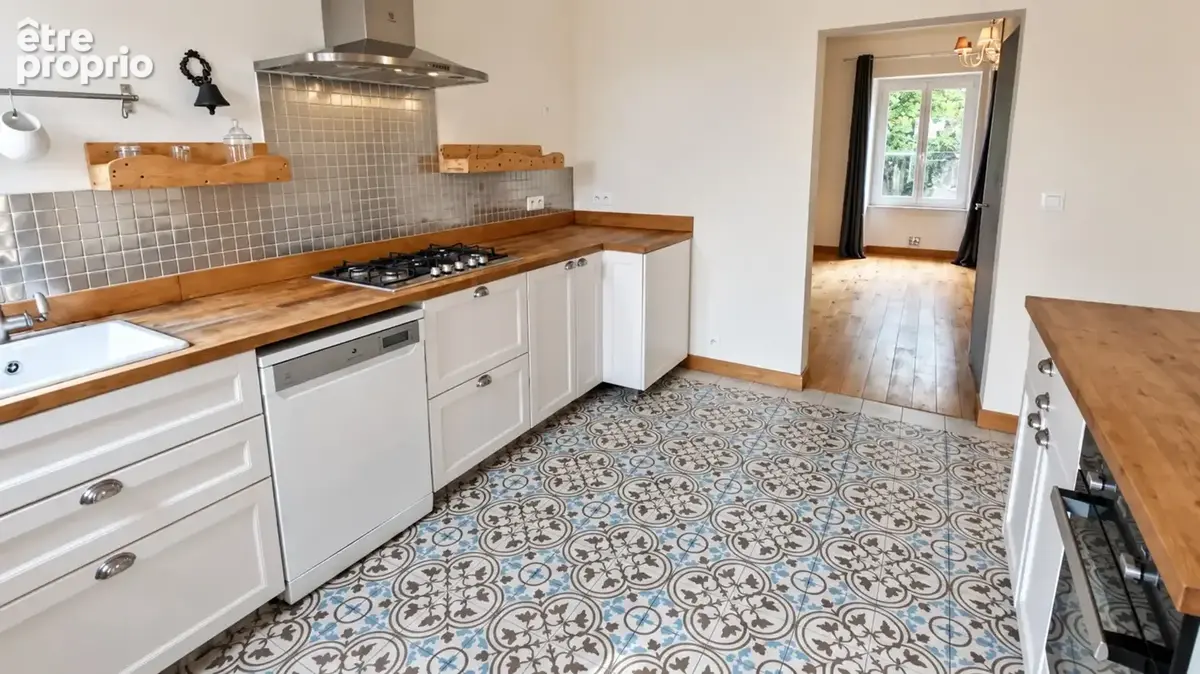Maison 160 m² – 6 chambres – cœur de Viriville – fort potentiel - photo 9