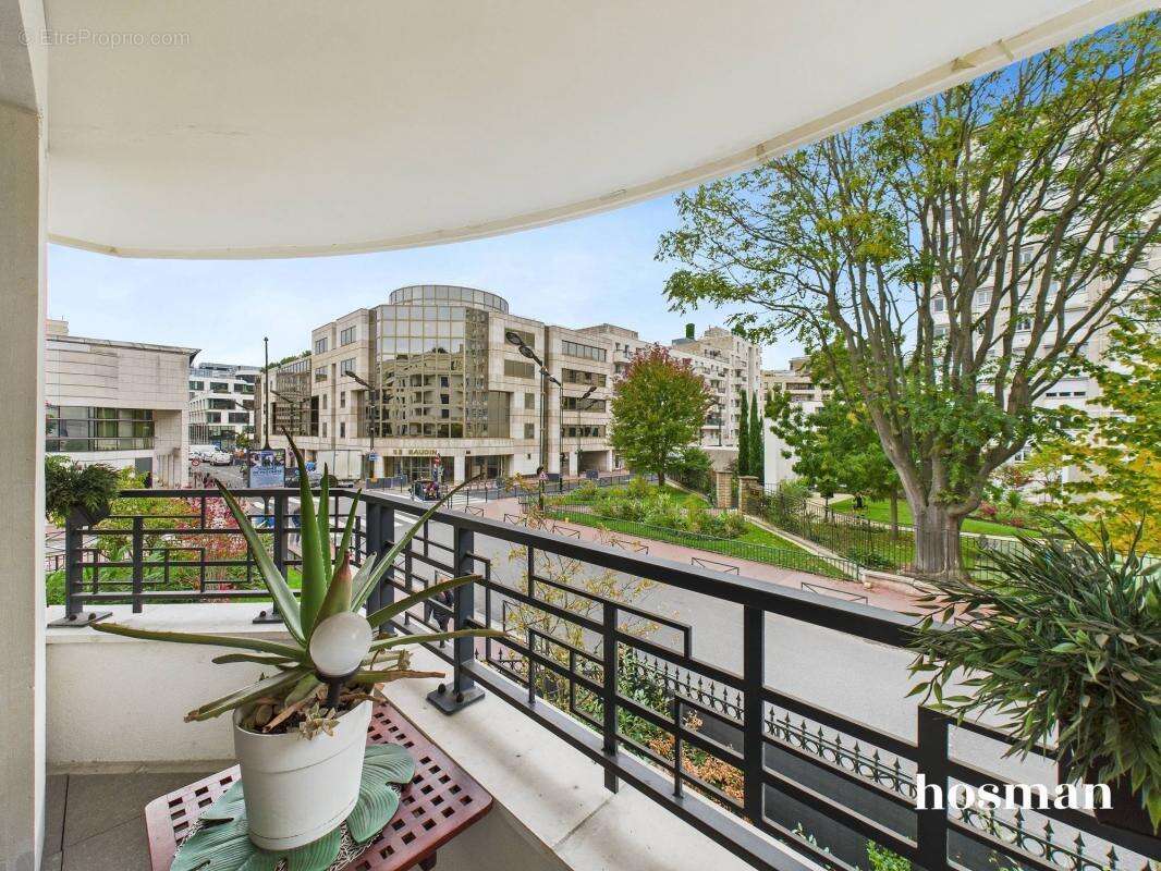 Appartement à LEVALLOIS-PERRET