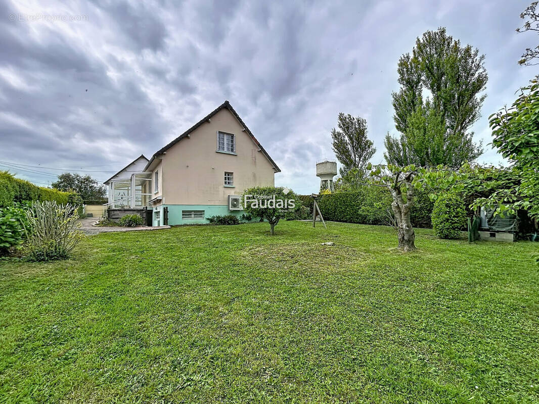Maison à GRANDCAMP-MAISY