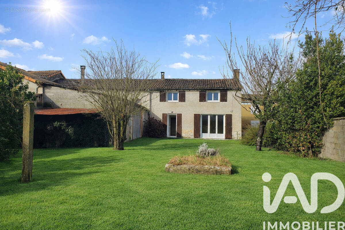 Photo 1 - Maison à PAIZAY-NAUDOUIN-EMBOURIE