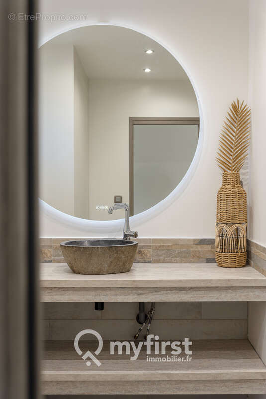 Maison à LA VALETTE-DU-VAR