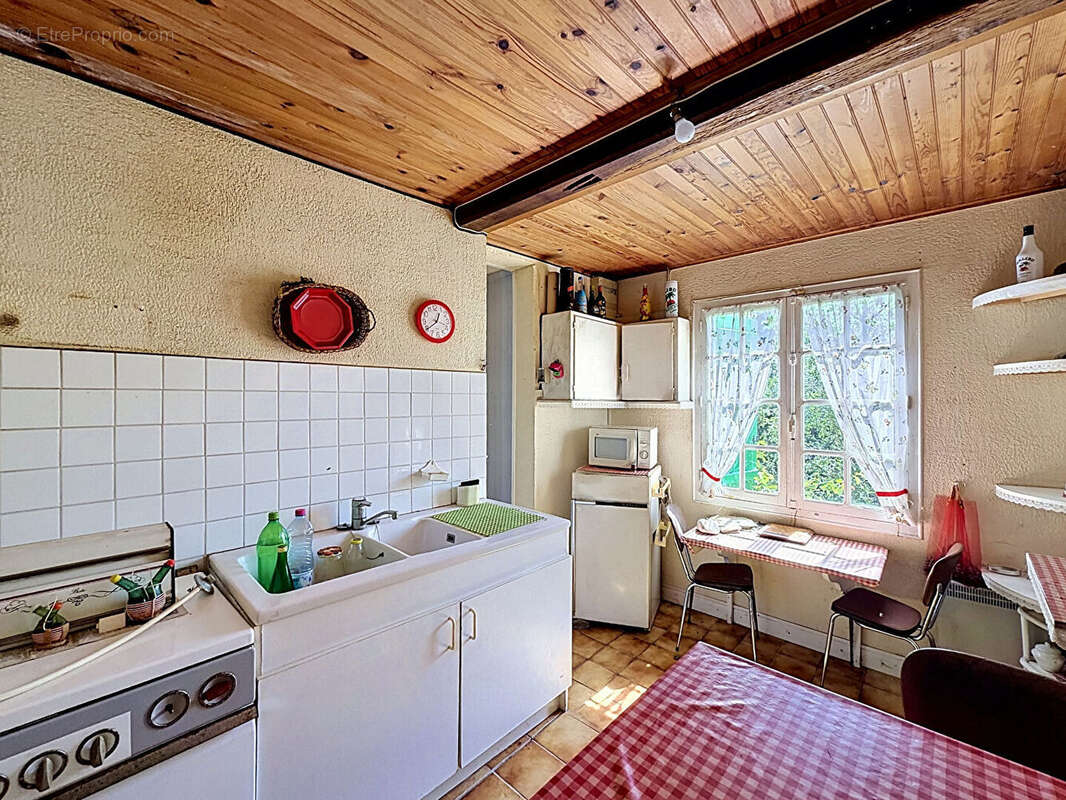 Maison à PIERRE-BUFFIERE