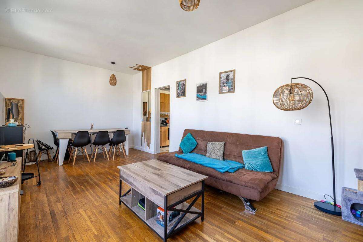 Appartement à VILLENEUVE-SAINT-GEORGES