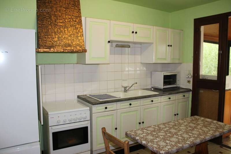 Maison à SAINT-REMY-EN-MAUGES