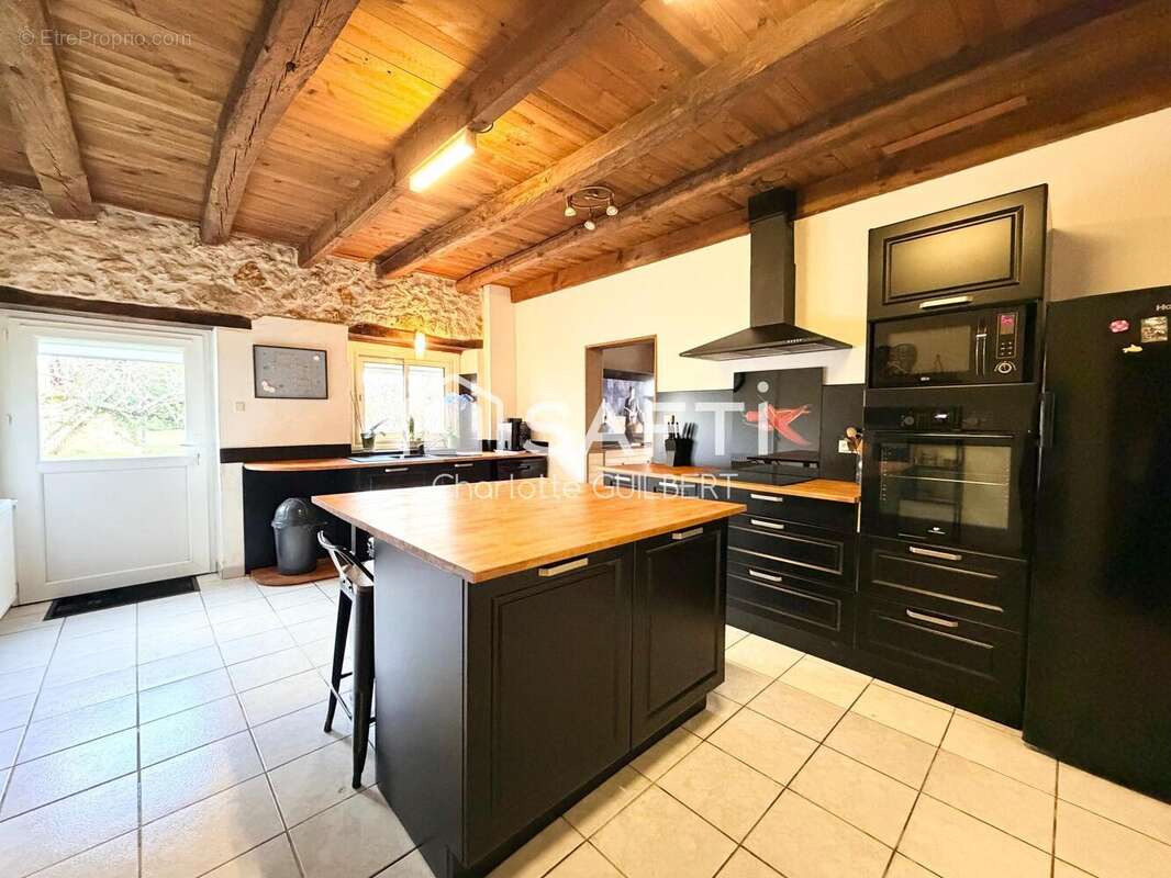 Maison 135 m² à Casteljaloux  - photo 3