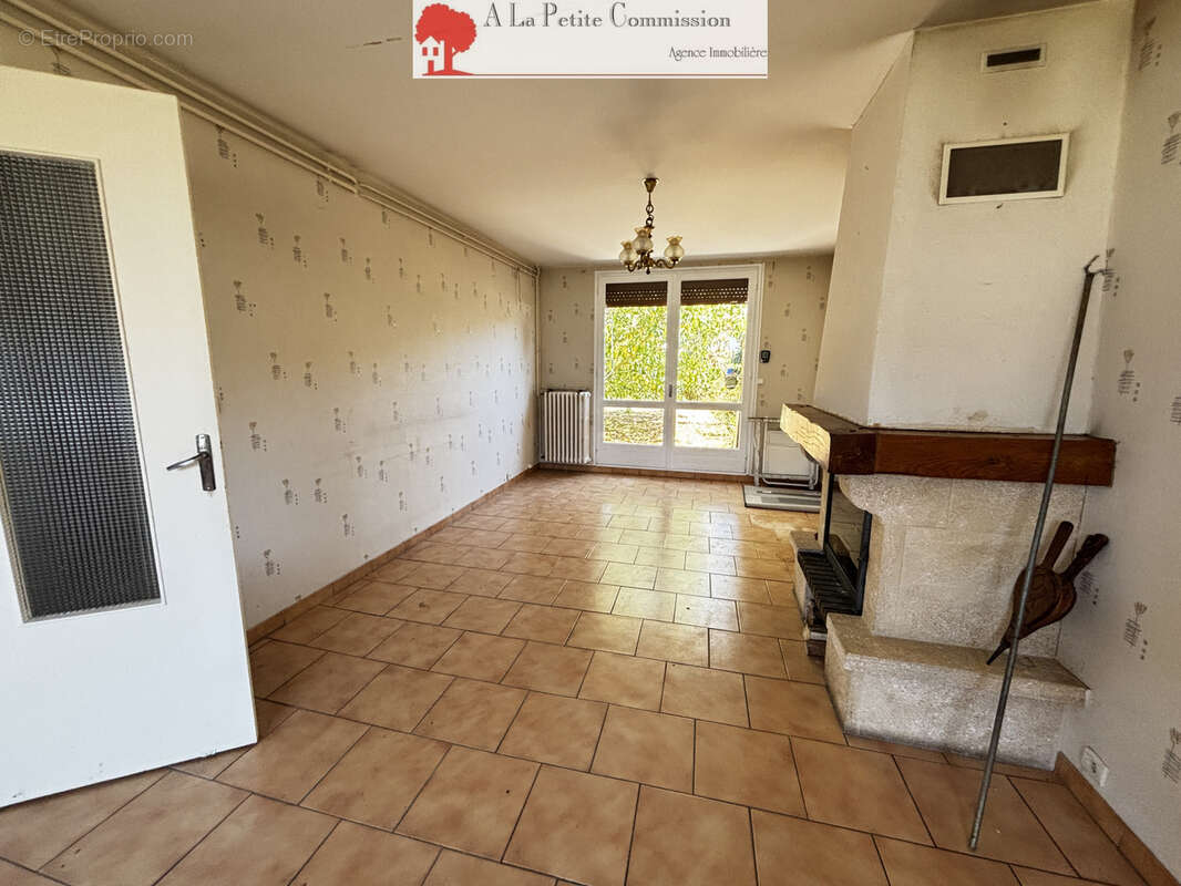 Maison familiale à Lucé, proche du collège - photo 3