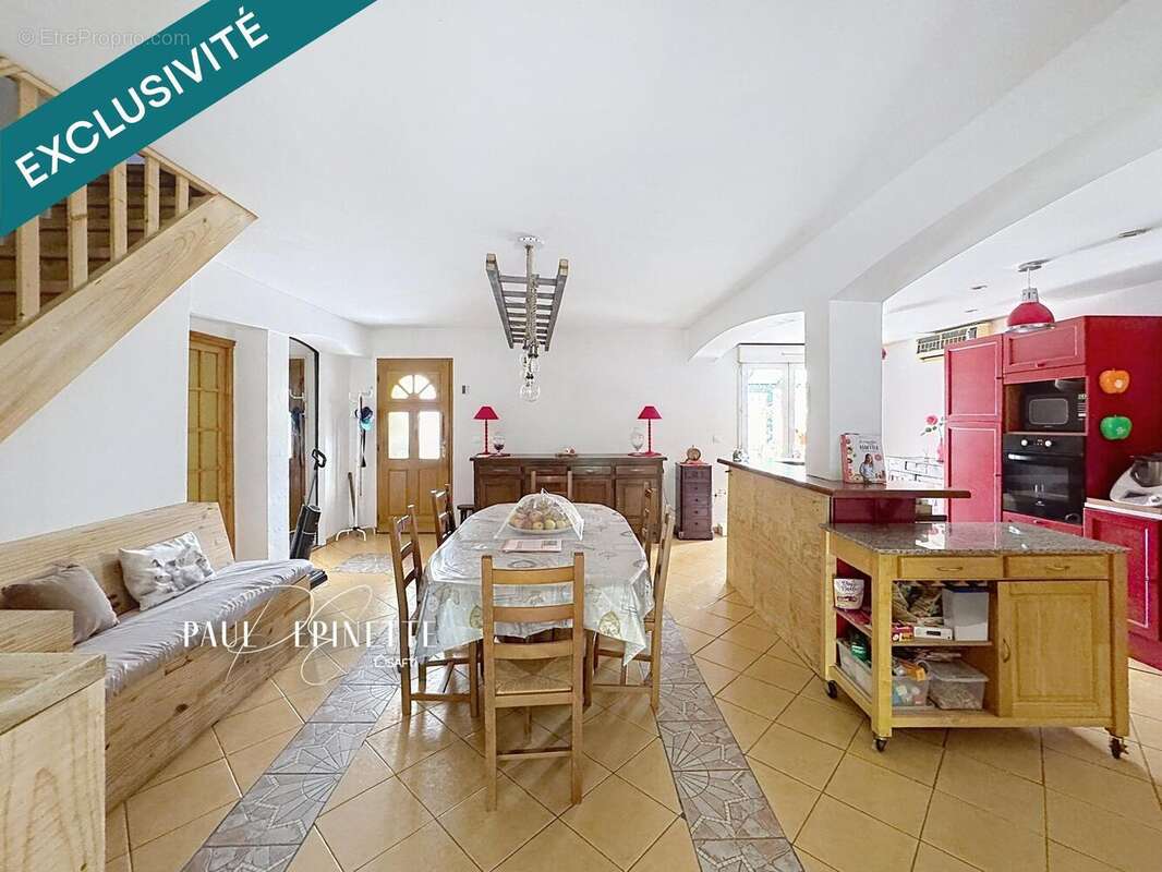 Photo 2 - Maison à ESCATALENS